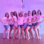 Photo cours de Pole dance d'Emilie de Milie Dance, professeur et formatrice de futurs professeurs de pole dance Photo cours de Pole dance d'Emilie de Milie Dance, professeur et formatrice de futurs professeurs de pole dance